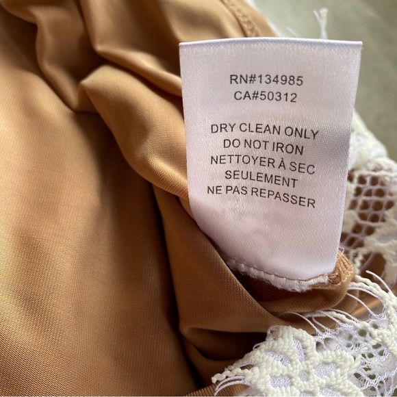 - 𝅺For Love and Lemons Vika White Lace Skirt with Nude Lining - Picture 8 of 12